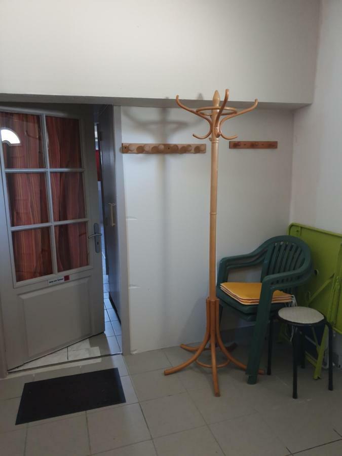 T1 Dans Maison Au Calme Réalmont Buitenkant foto